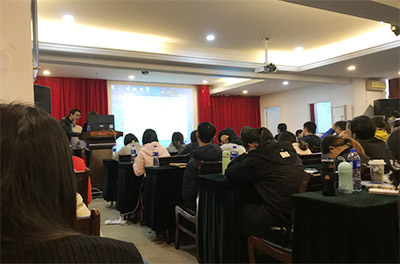 公司安排外出培訓(xùn),我與斜齒行星減速機(jī)親密度再升級 公司安排外出培訓(xùn),我與斜齒行星減速機(jī)親密度再升級